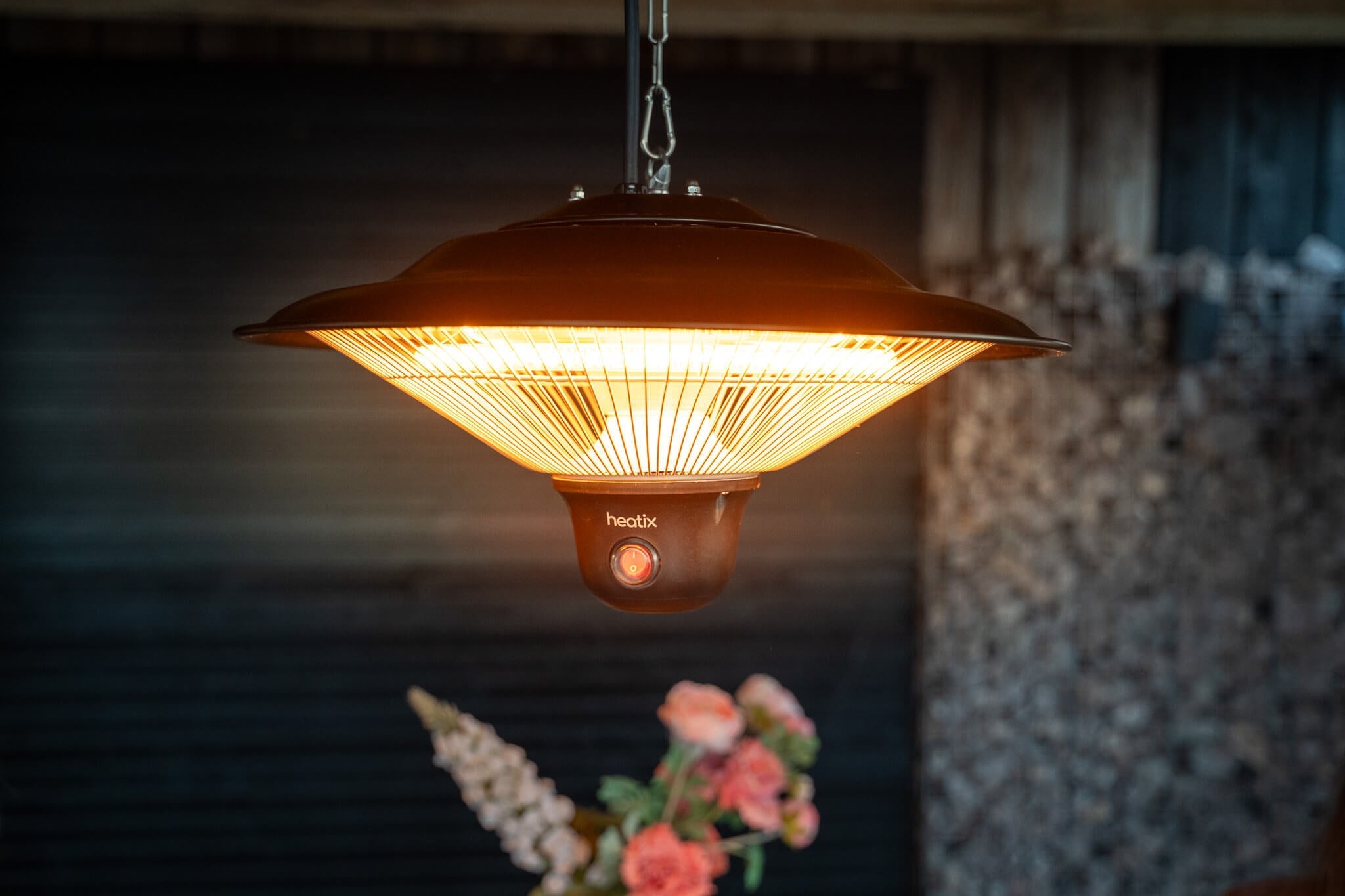 Hängender Heizstrahler 1500 W – Heatix Terrassenheizer