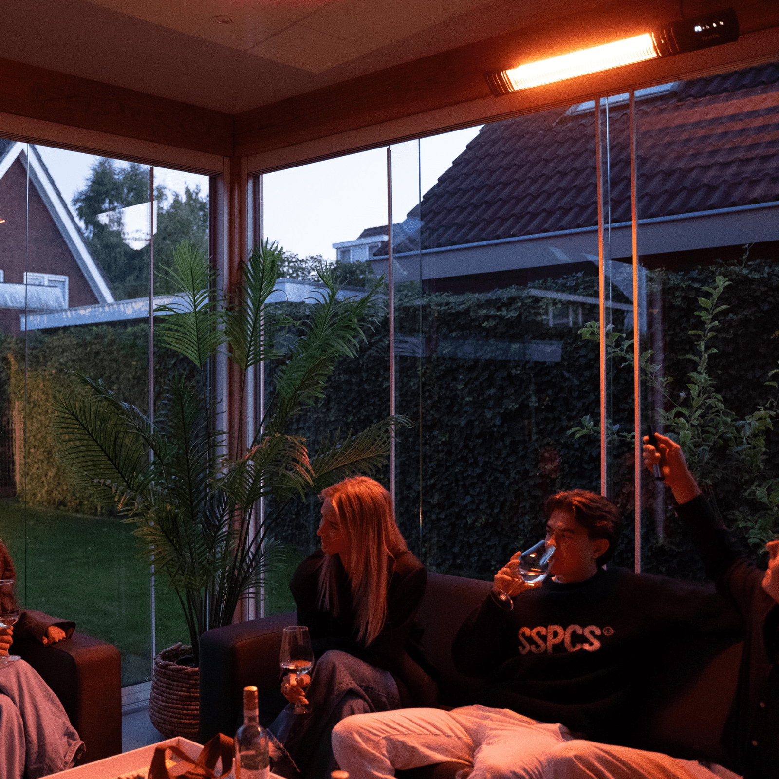 SMART Wandmodell Heizstrahler 2500W | Heatix Terrassenheizer