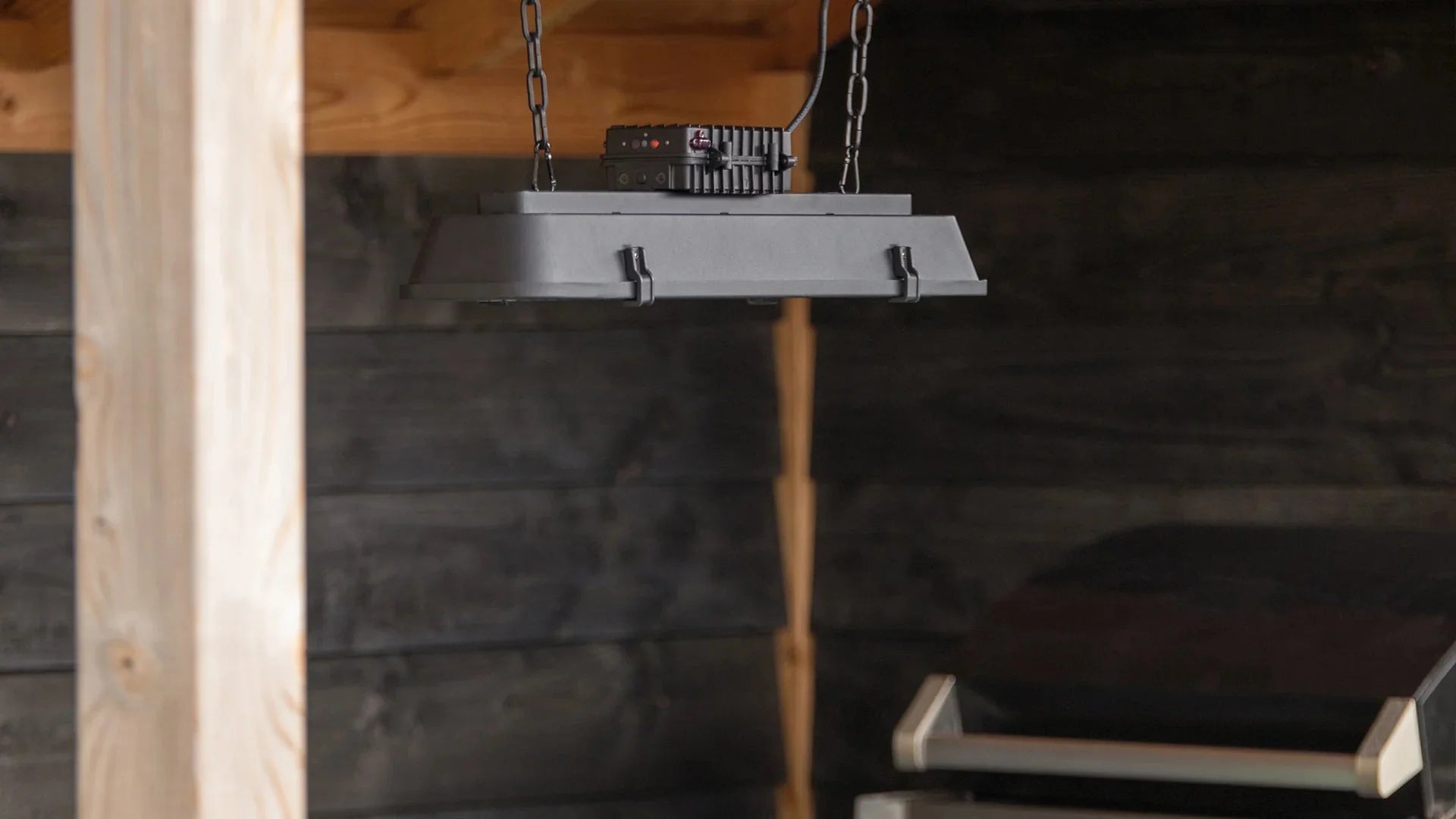 gezellige overkapping door Sunred Vintage Dark hangende zwarte heater met 2500 Watt